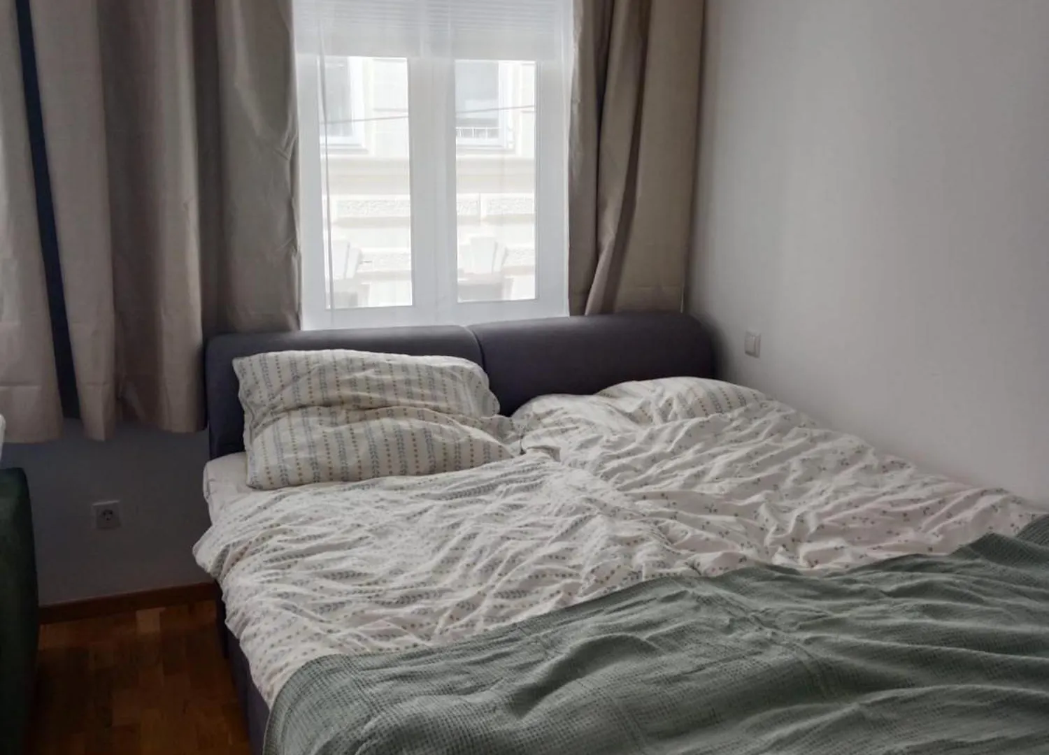 Apartment Quiet And Cosy Studio-Apartment Near Subway-Station - 15 Minutes To Stephansdom And Schoenbrunn --- Ruhiges, Gemuetliches Studio-Apartment Nahe U-Bahn Station Huetteldorfer Strasse Vienna