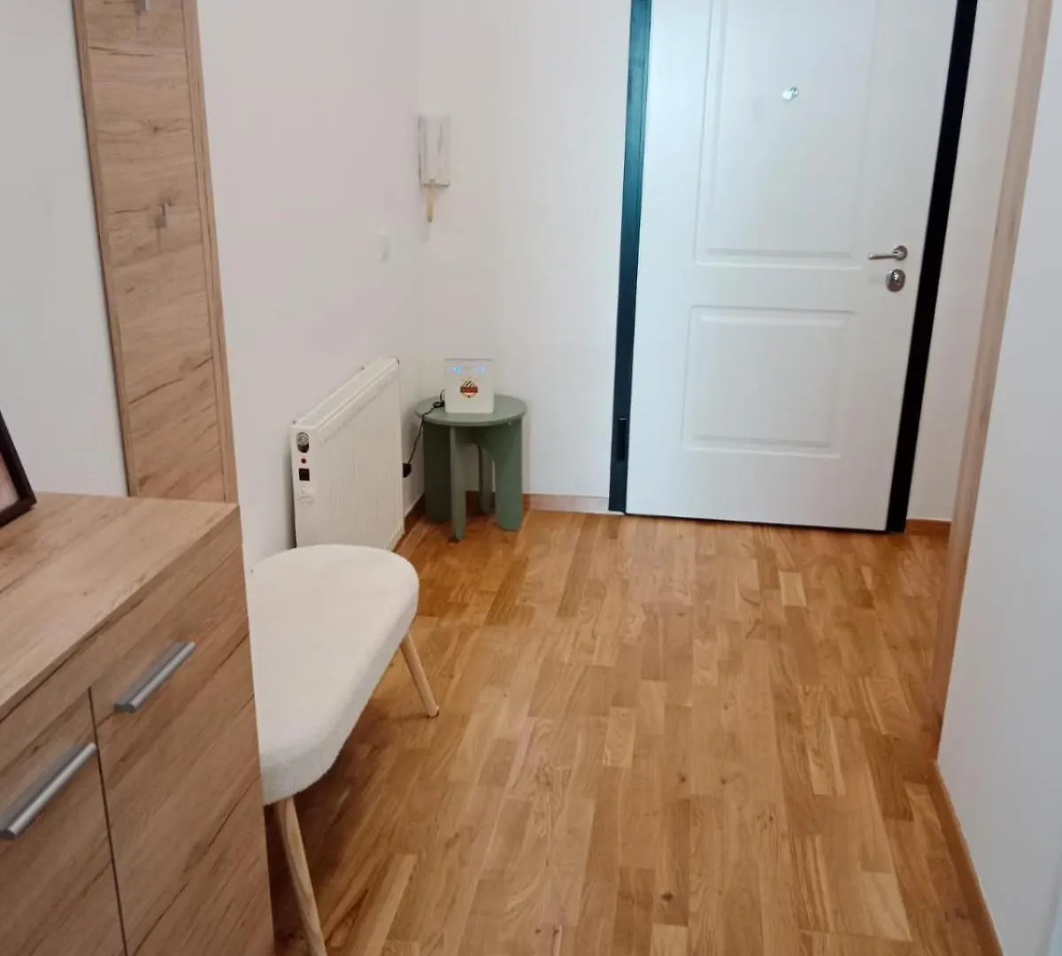 Quiet And Cosy Studio-Apartment Near Subway-Station - 15 Minutes To Stephansdom And Schoenbrunn --- Ruhiges, Gemuetliches Studio-Apartment Nahe U-Bahn Station Huetteldorfer Strasse location